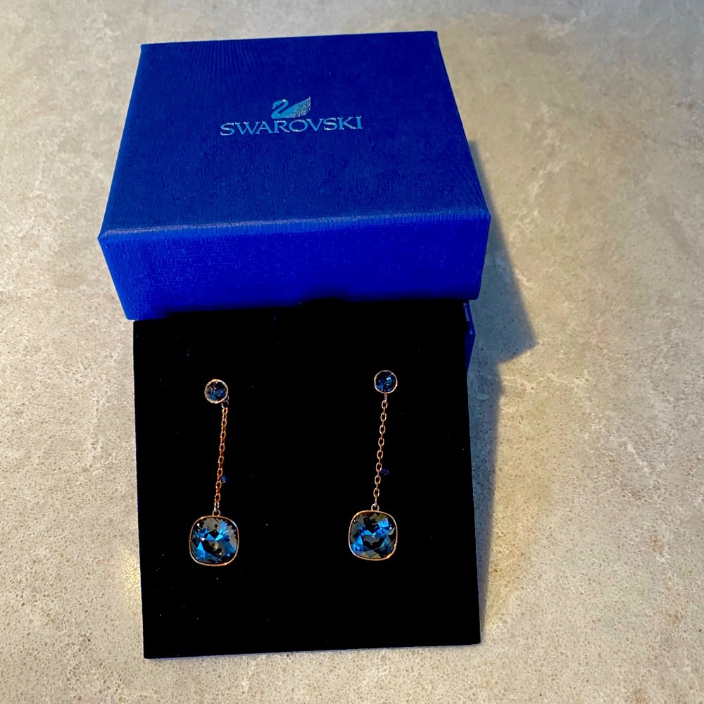 Swarovski drop earrings
